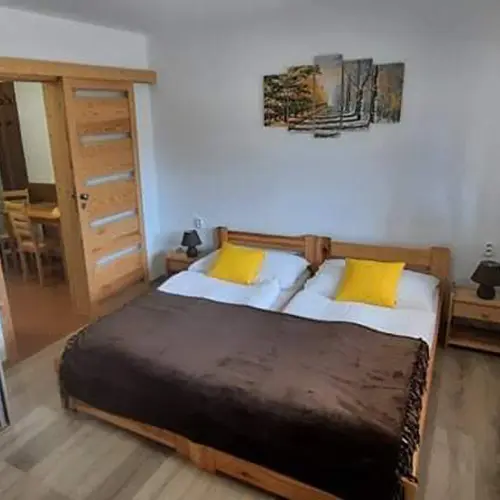 Chata Borovica v obci Valča