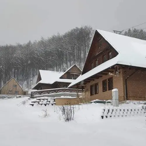 Chata Borovica v obci Valča